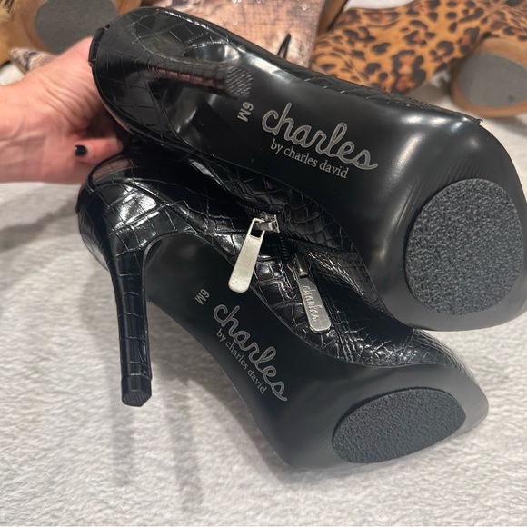 Charles By Charles David Passe Stiletto Heel Lace-up Bootie - Picture 2 of 4